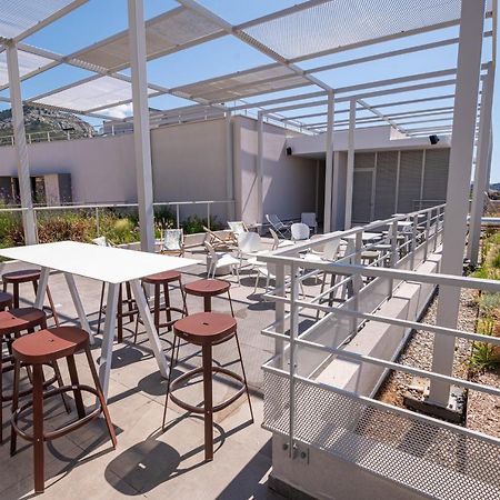 Hostel Le Hueb Toulon Exterior photo